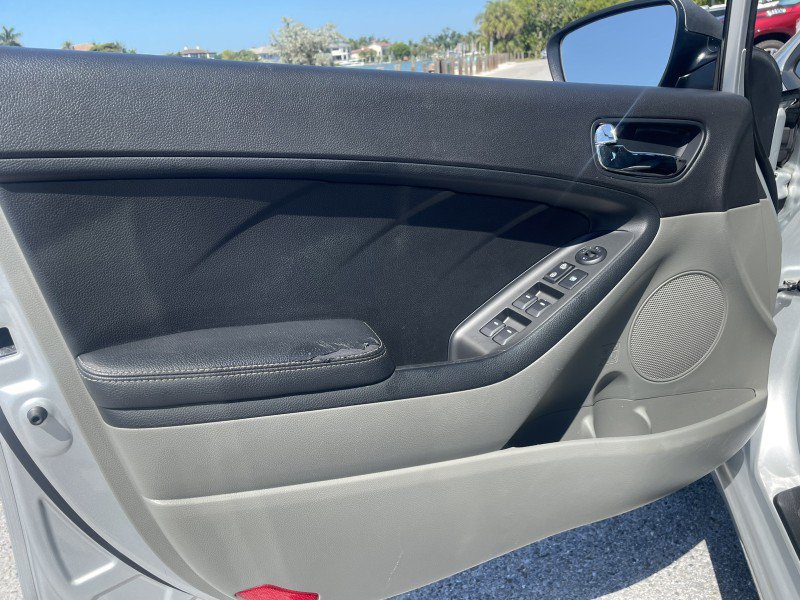 Used 2016 Kia Forte LX w/ LX Popular Plus Package FWD image 23