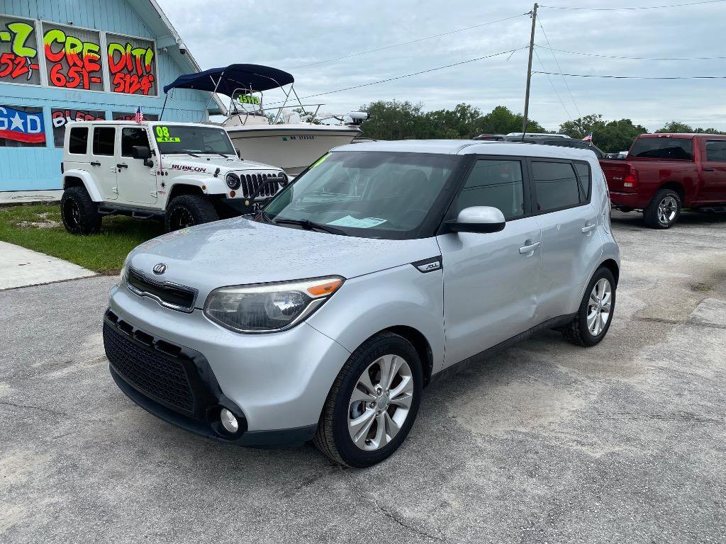 Used 2016 Kia Soul + FWD image 2