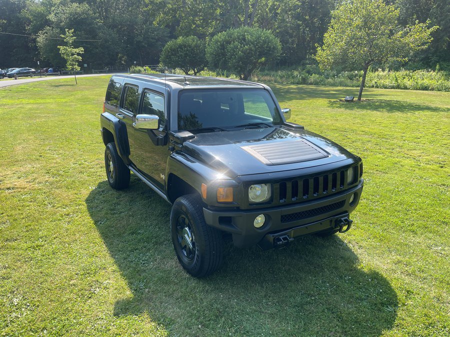 Used 2008 HUMMER H3 w/ Chrome Appearance Package AWD/4WD image 2