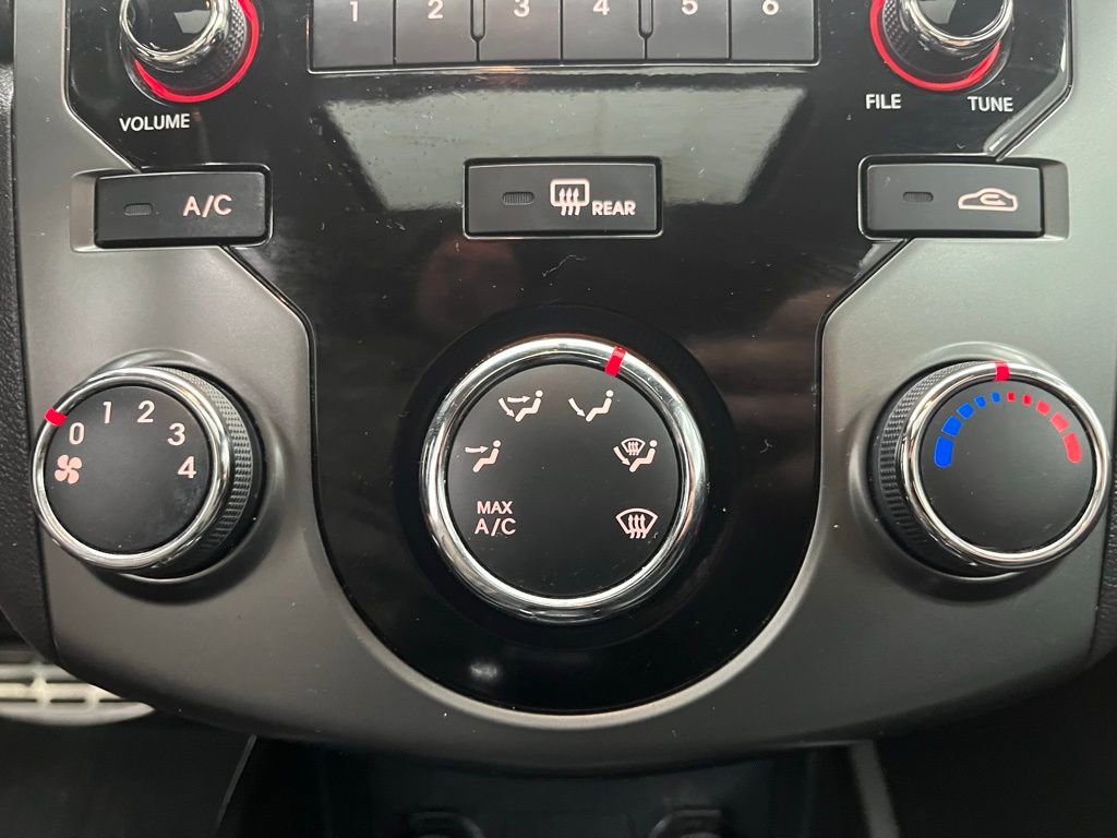 Used 2013 Kia Forte Koup SX w/ Leather Pkg image 7