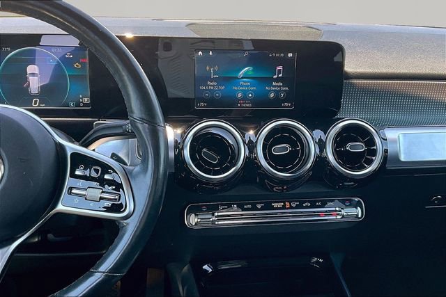 Used 2023 Mercedes-Benz GLB 250 4MATIC image 6