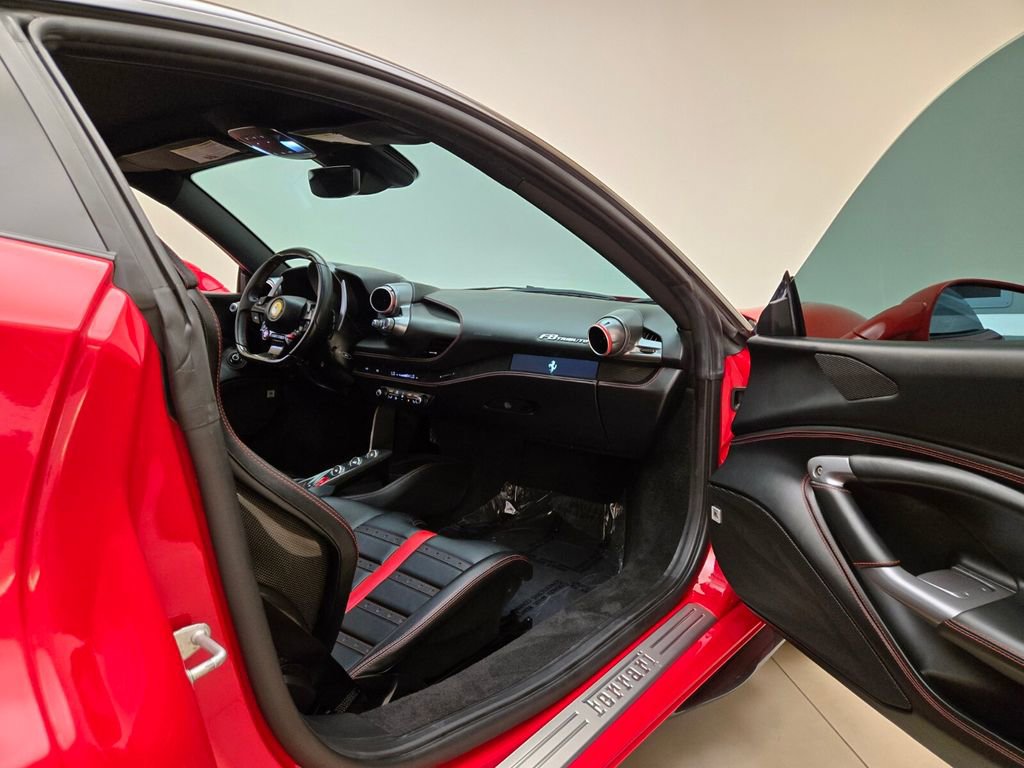 Used 2020 Ferrari F8 Tributo RWD image 21
