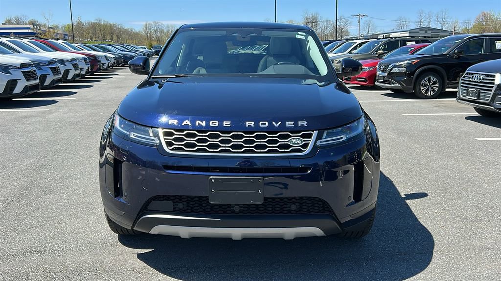 Used 2023 Land Rover Range Rover Evoque SE AWD/4WD image 2