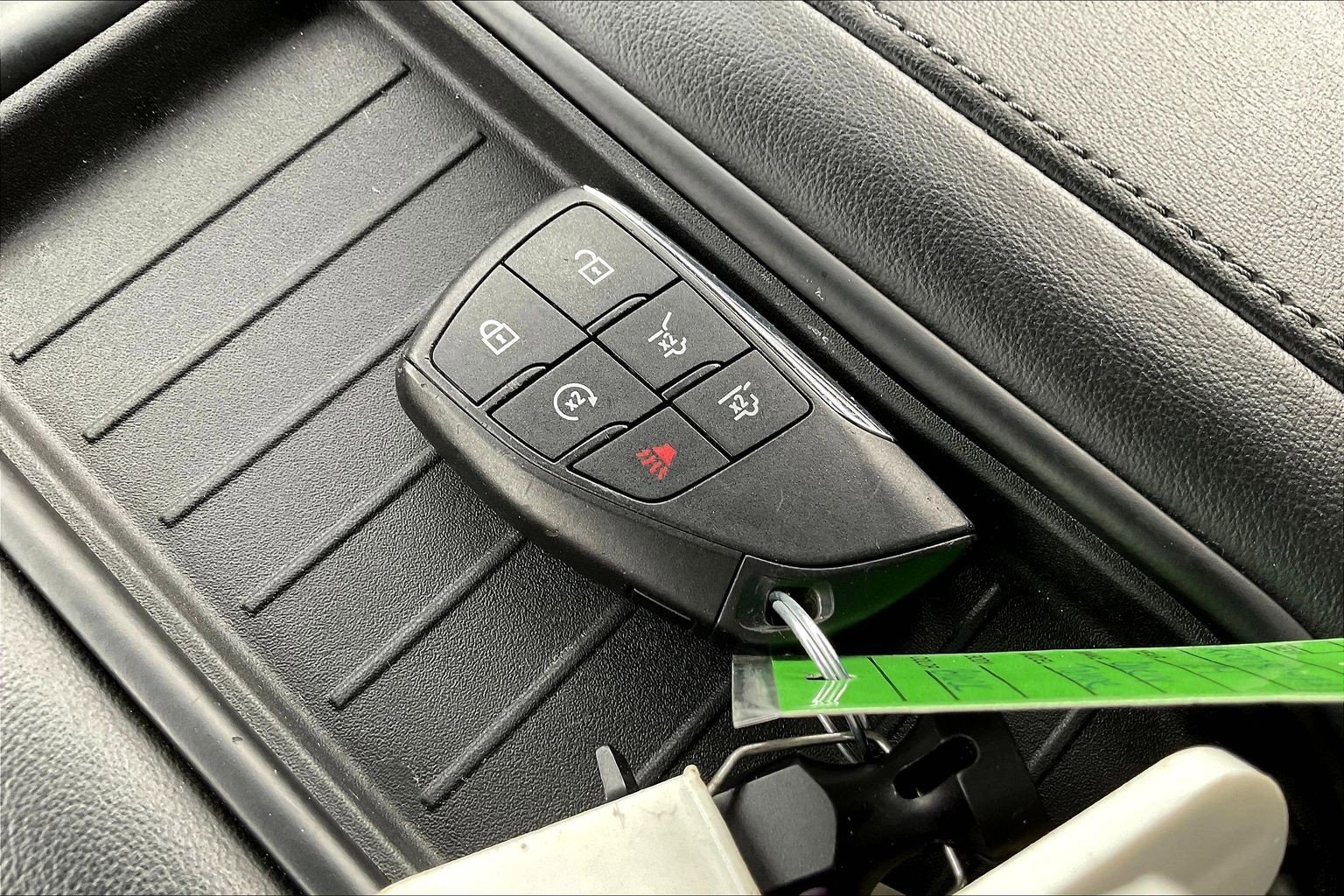 Used 2024 Chevrolet Tahoe Z71 w/ Luxury Package image 11