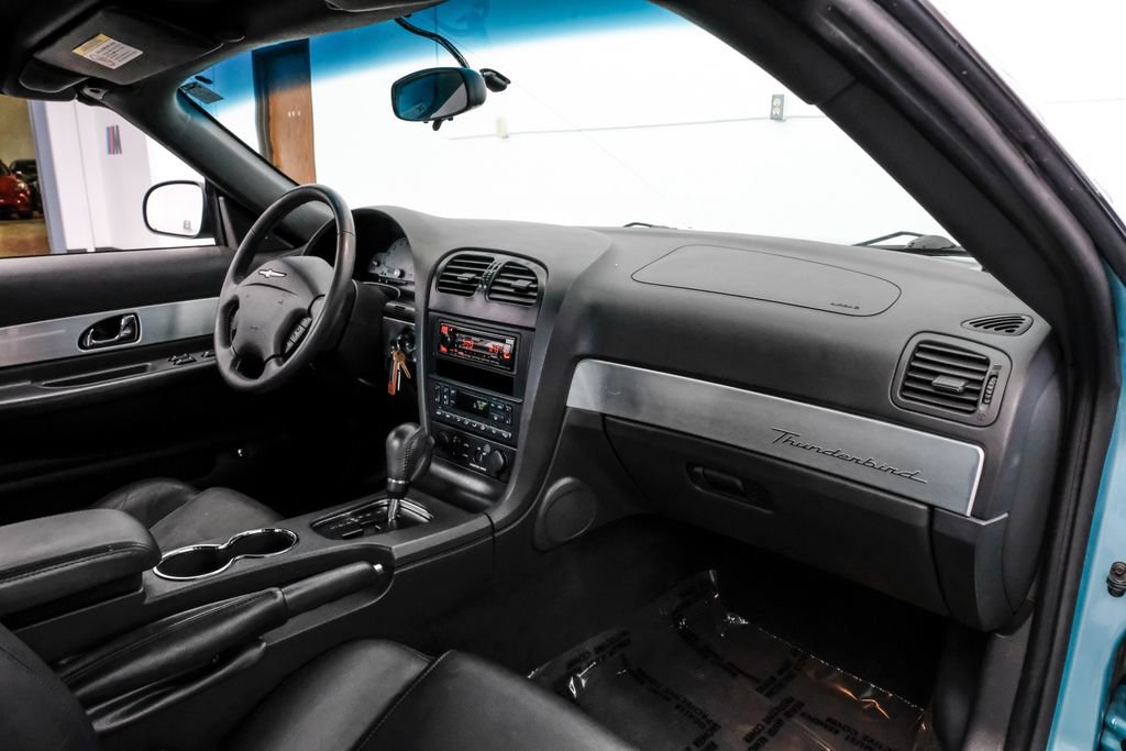 Used 2002 Ford Thunderbird RWD image 18