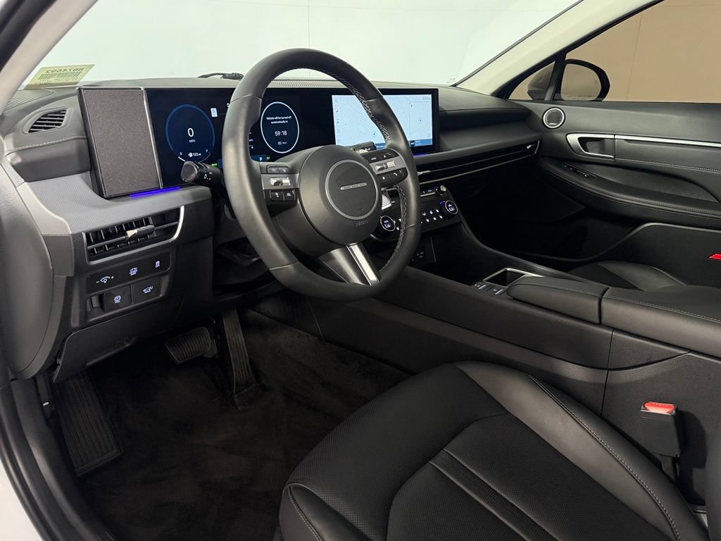 Used 2025 Hyundai Sonata Limited FWD image 11
