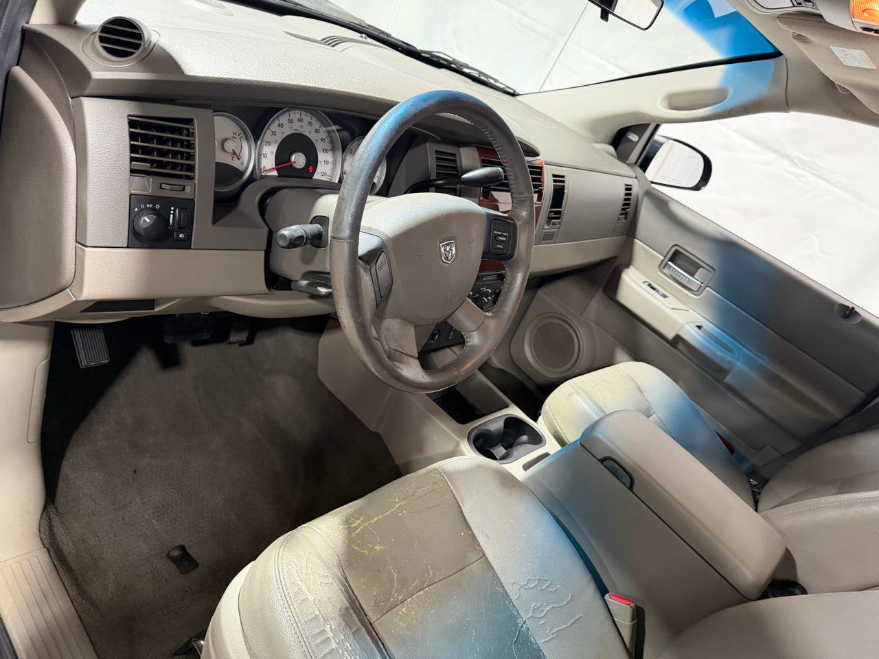 Used 2005 Dodge Durango SLT AWD/4WD image 24