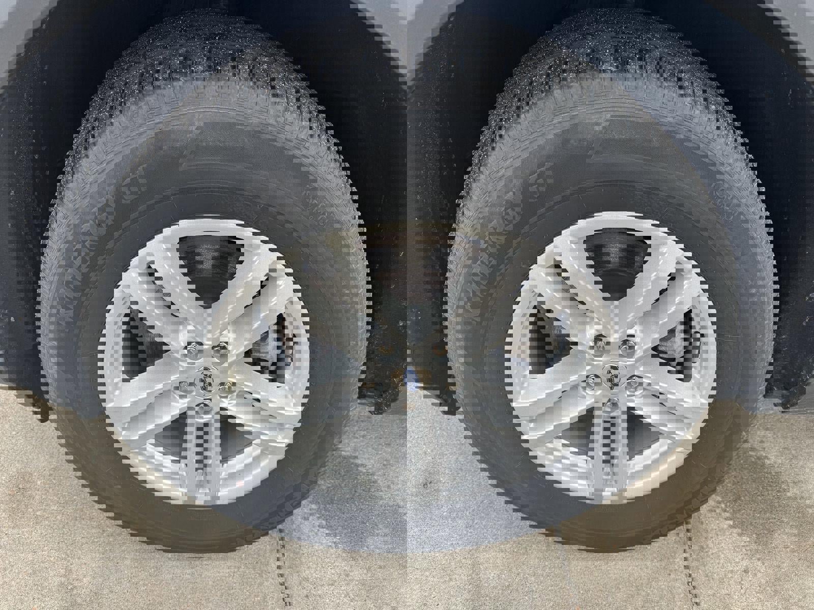 Used 2022 Ford Explorer XLT w/ Class IV Trailer Tow Package image 6