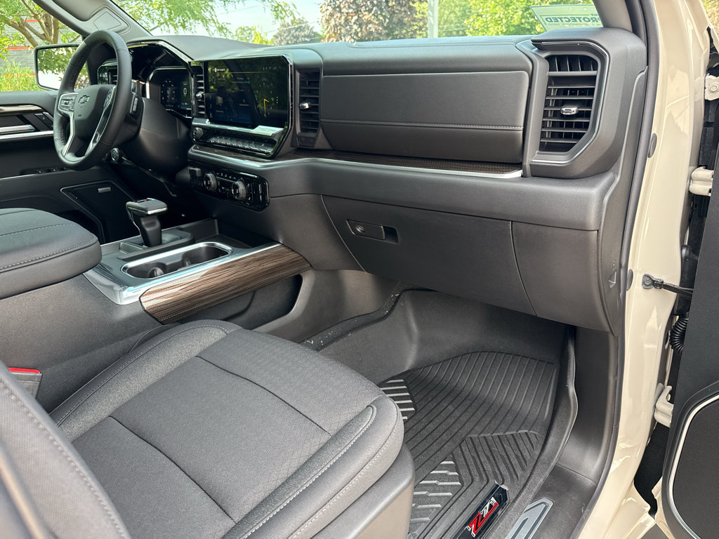 New 2026 Chevrolet Silverado 1500 RST w/ Safety Package AWD/4WD image 46