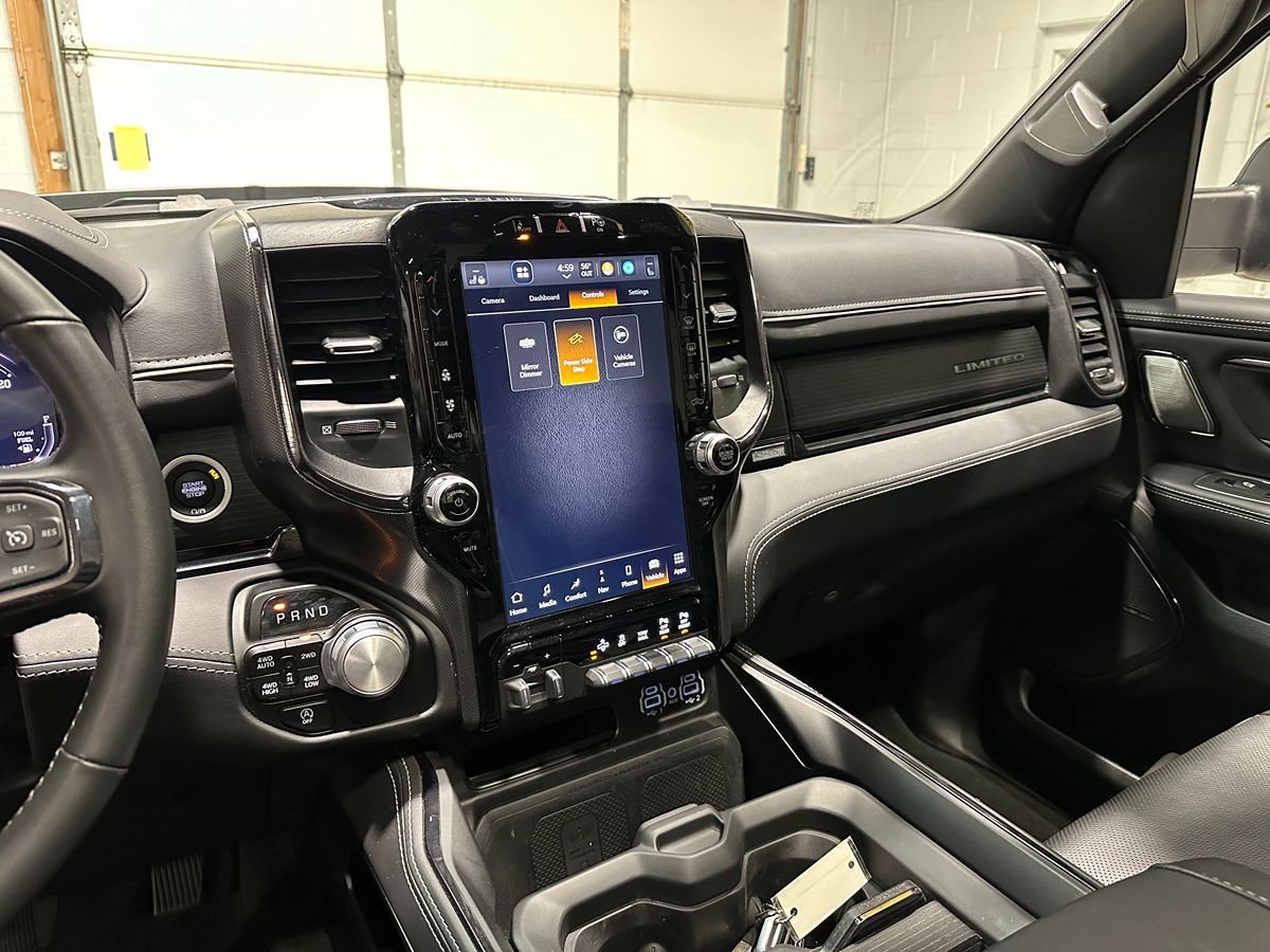 Used 2024 RAM 1500 Limited AWD/4WD image 32