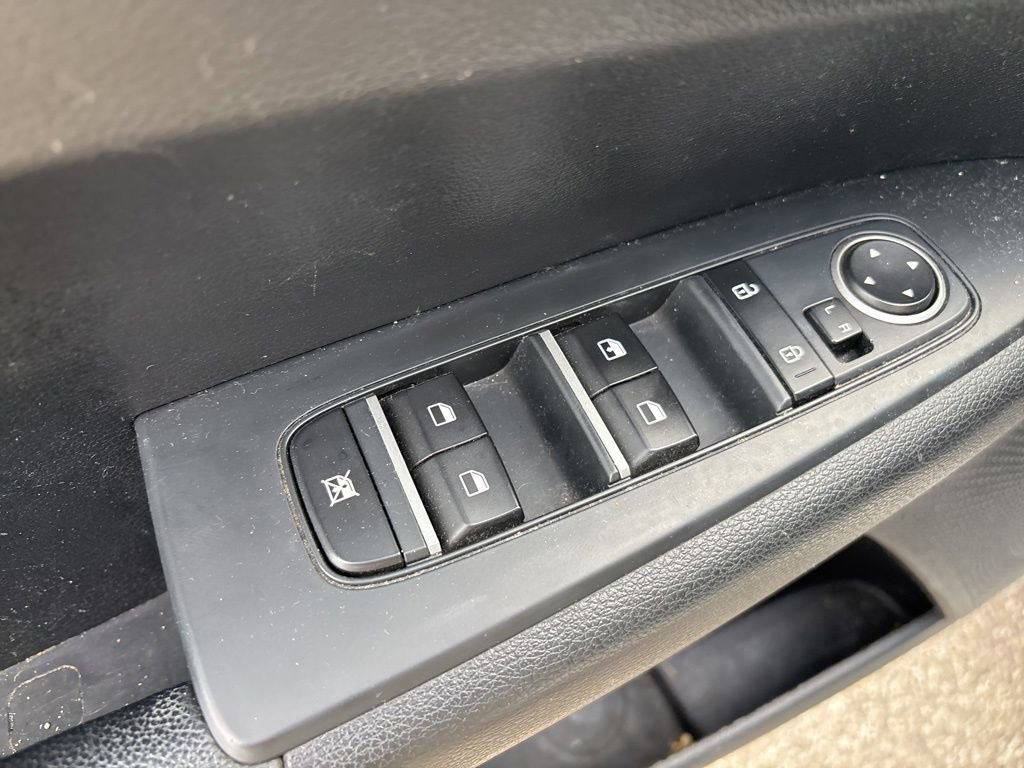 Used 2019 Kia Forte LXS FWD image 13