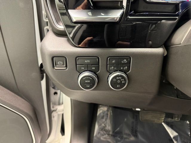 Certified 2022 GMC Sierra 1500 SLT w/ SLT Convenience Package AWD/4WD image 18