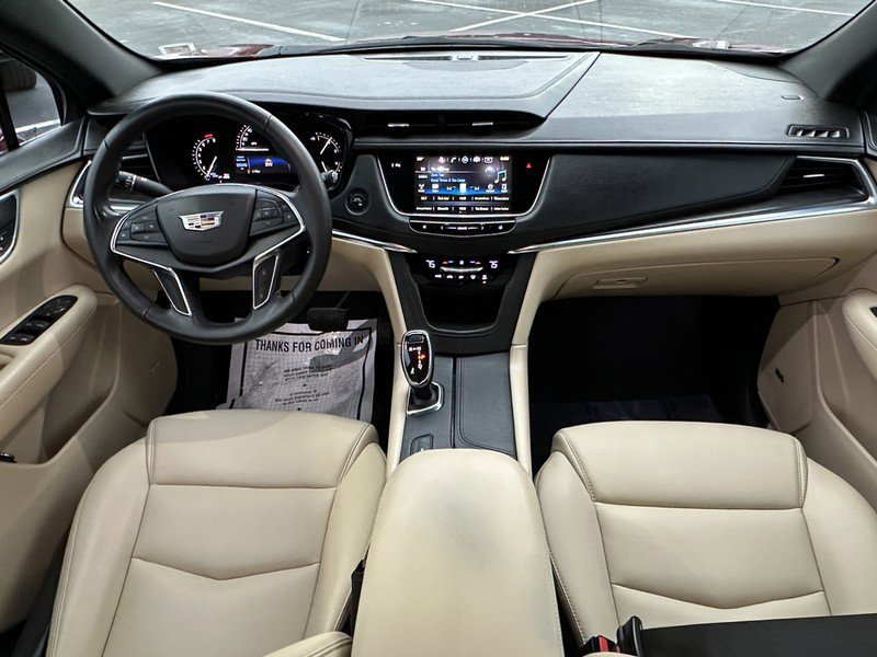 Used 2018 Cadillac XT5 FWD image 12