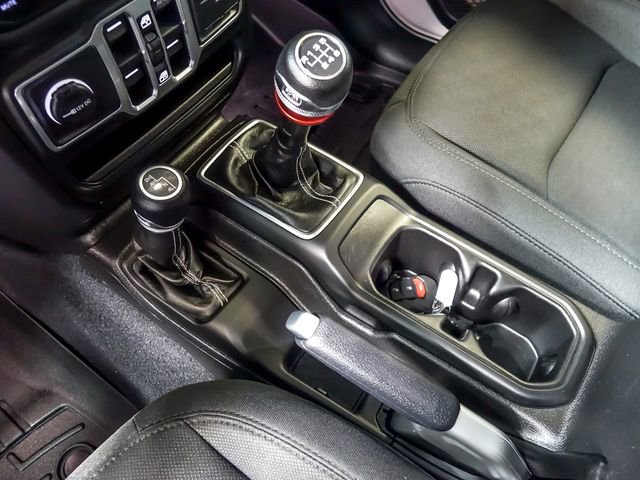 Used 2018 Jeep Wrangler Unlimited Sahara w/ LED Lighting Group AWD/4WD image 24