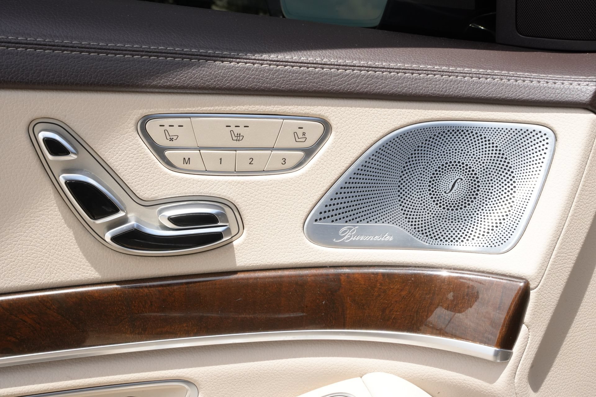 Used 2017 Mercedes-Benz S 550 Sedan image 18