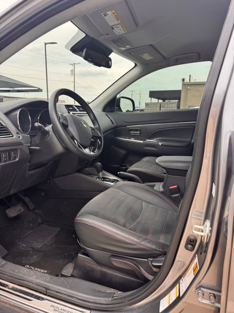 Used 2023 Mitsubishi Outlander Sport SE AWD/4WD image 6