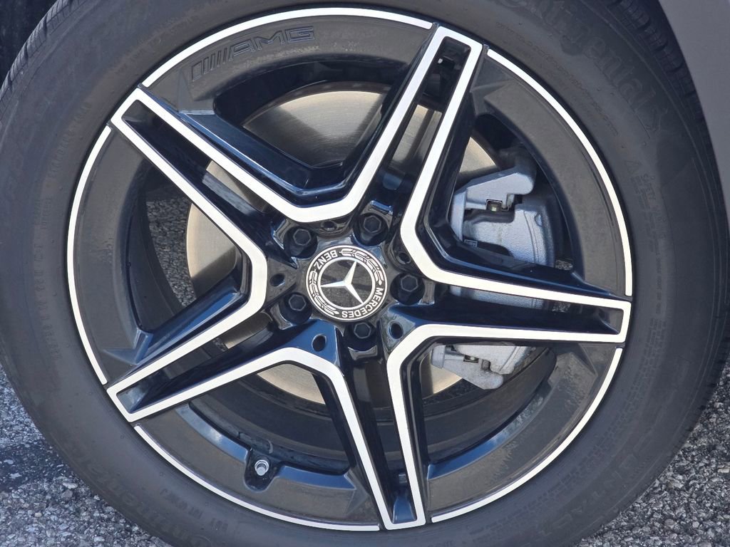 Certified 2026 Mercedes-Benz GLB 250 4MATIC image 9