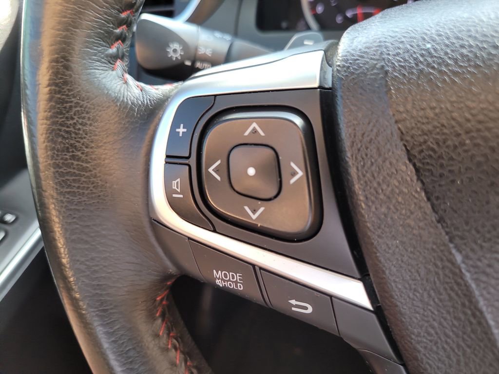 Used 2017 Toyota Camry SE FWD image 25