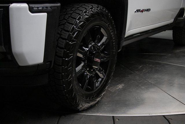 Used 2024 GMC Sierra 3500 AT4 w/ AT4 Premium Plus Package image 7