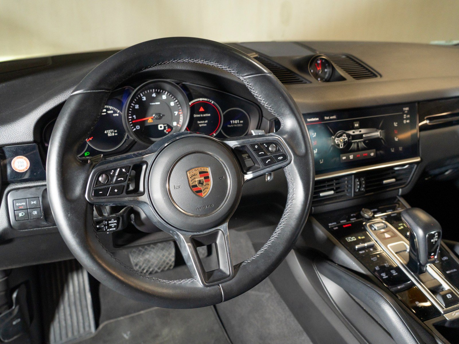 Certified 2023 Porsche Cayenne AWD/4WD image 14