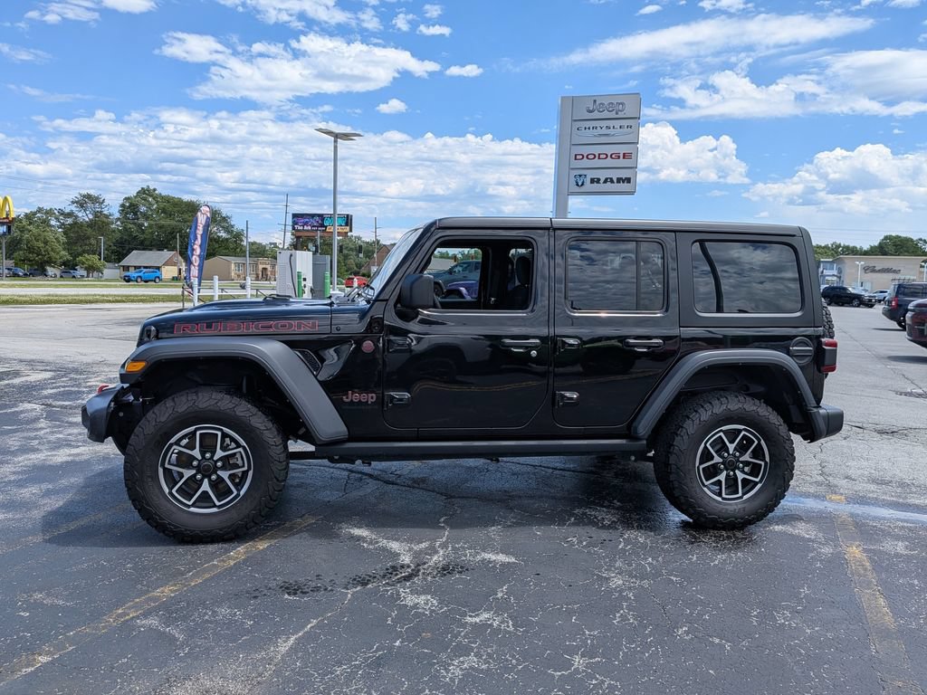 Used 2024 Jeep Wrangler Unlimited Rubicon AWD/4WD image 5