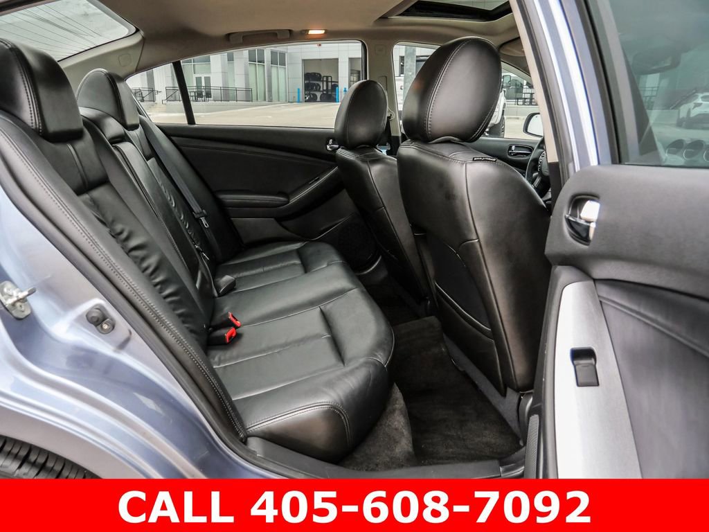 Used 2012 Nissan Altima 3.5 SR w/ Sport Pkg FWD image 18