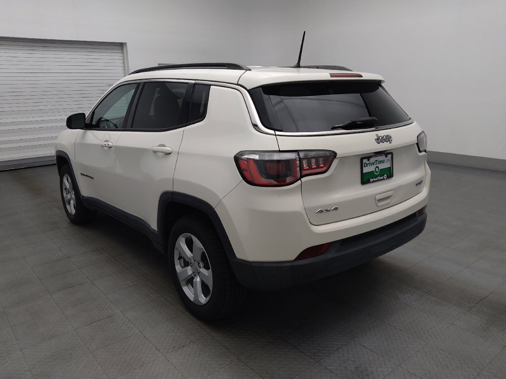 Used 2018 Jeep Compass Latitude AWD/4WD image 5