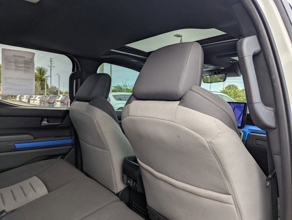 Used 2024 Toyota Tacoma TRD Sport w/ TRD Sport Upgrade Package image 12