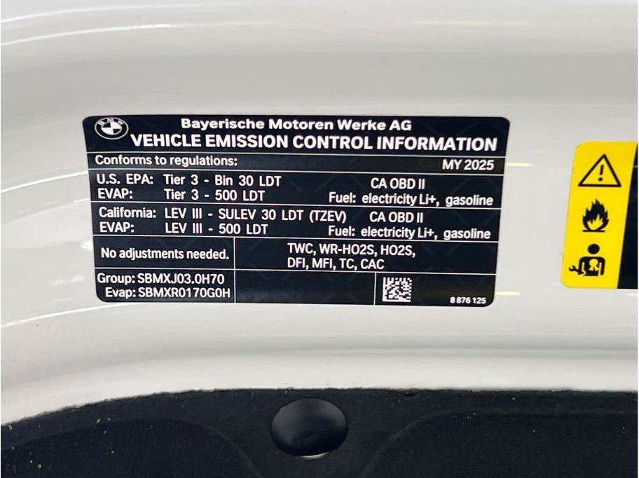 Used 2025 BMW X5 xDrive50e AWD/4WD image 25