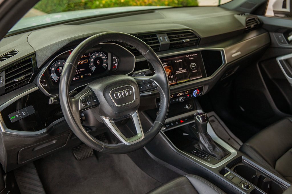 Used 2024 Audi Q3 2.0T Premium image 10