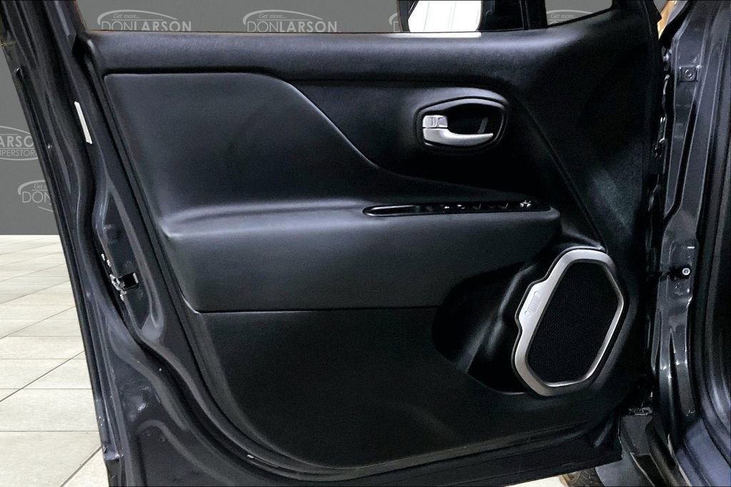 Used 2023 Jeep Renegade Limited AWD/4WD image 11