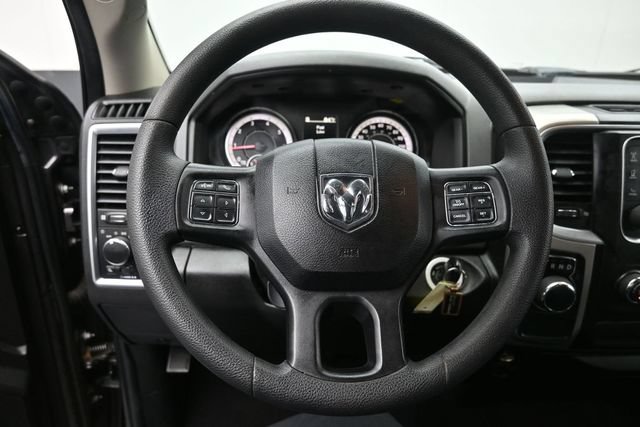 Used 2019 RAM 1500 Classic SLT RWD image 9