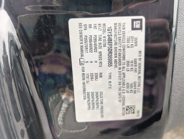 Used 2013 Cadillac Escalade Luxury image 30