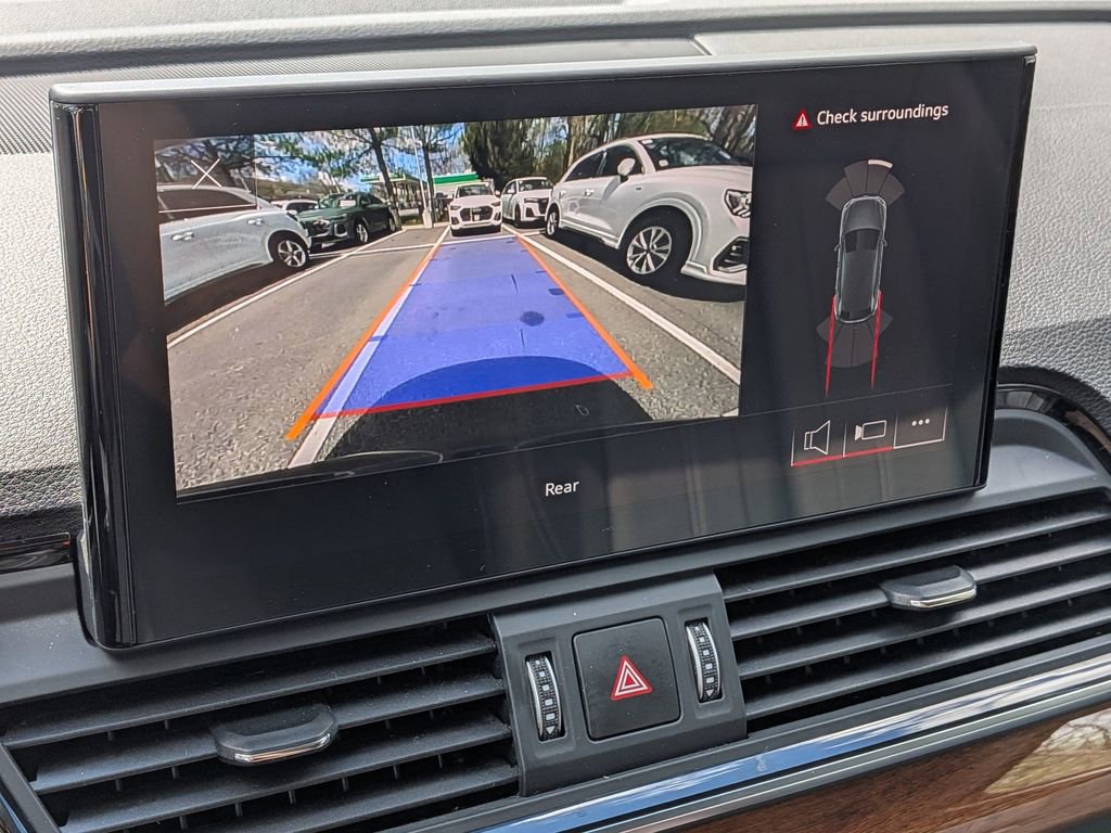 Used 2023 Audi Q5 2.0T Premium w/ Convenience Package AWD/4WD image 25