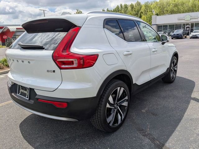 Used 2024 Volvo XC40 B5 Ultimate AWD/4WD image 10
