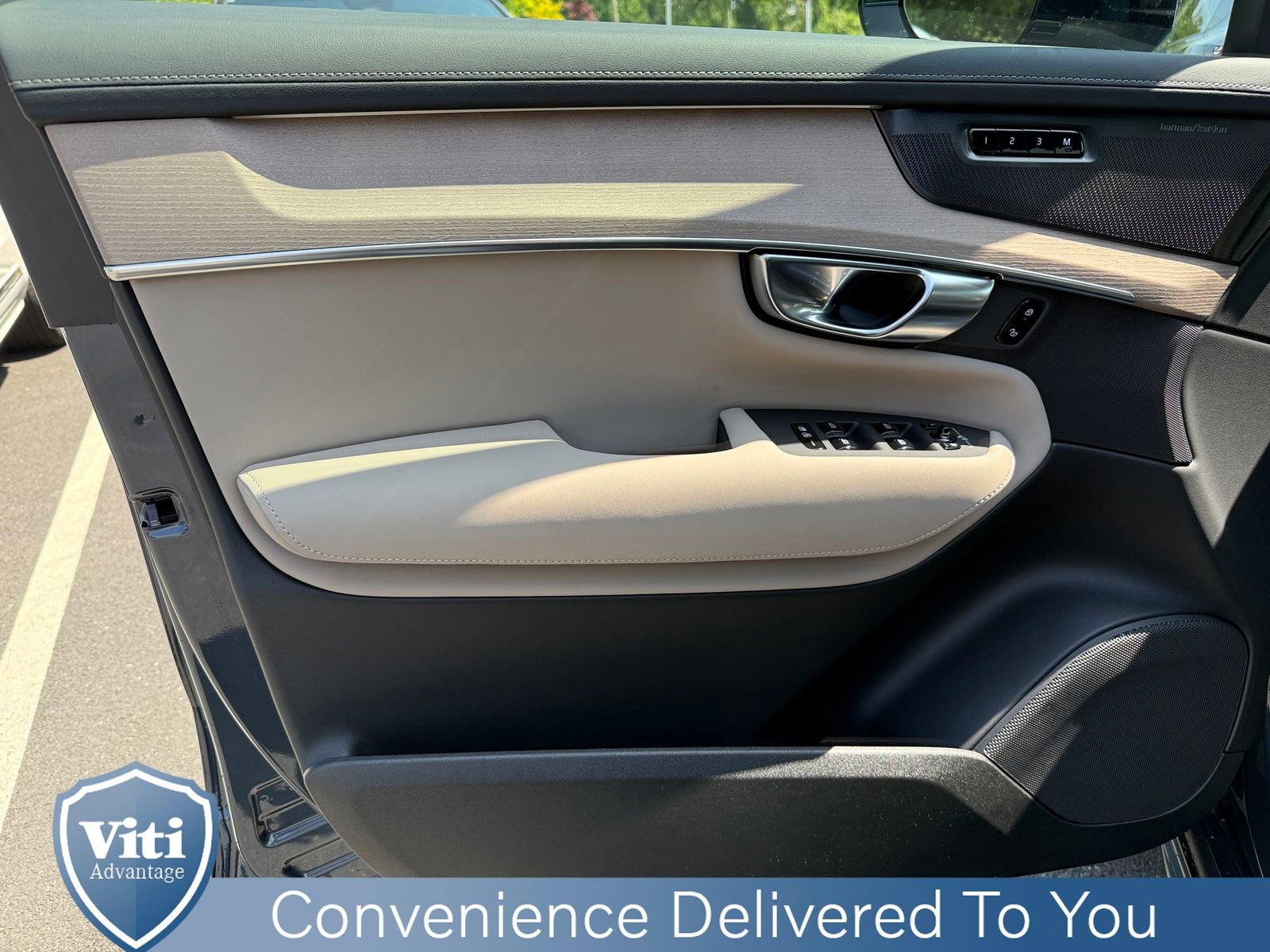 New 2026 Volvo XC90 B6 Ultra w/ Protection Package Premier image 9