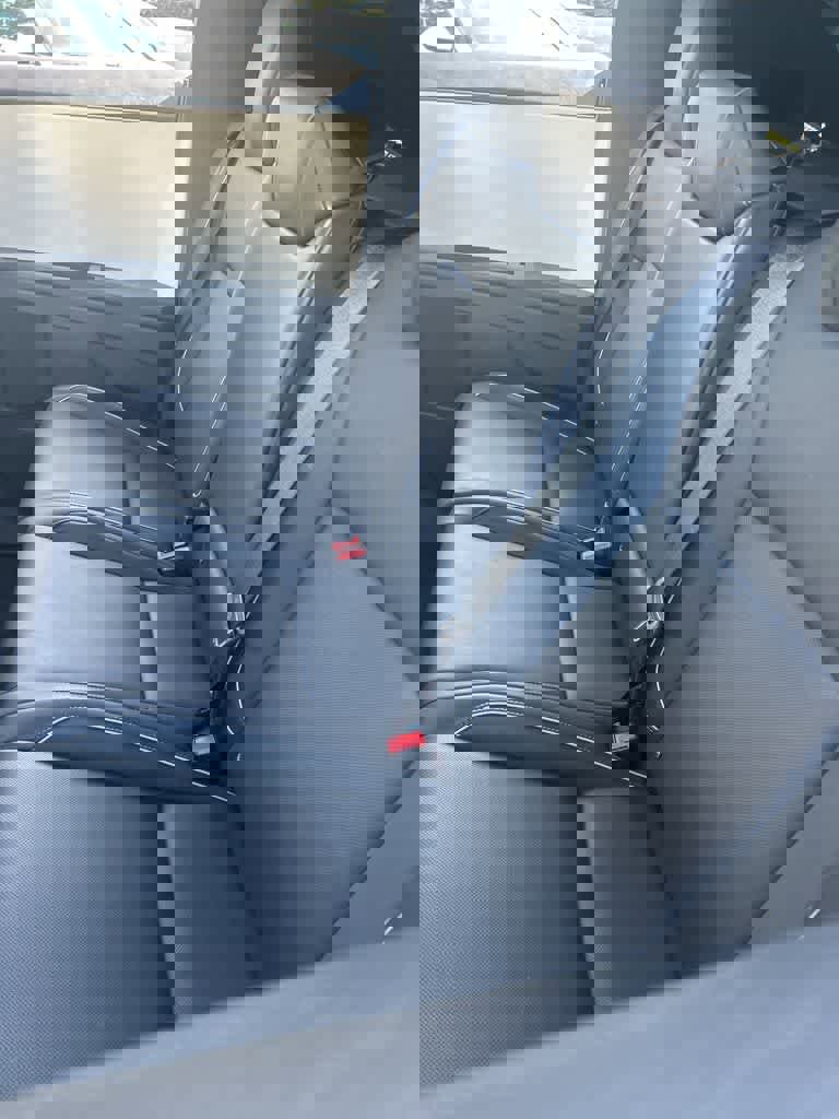 Used 2024 Tesla Cybertruck AWD Crew Cab image 6