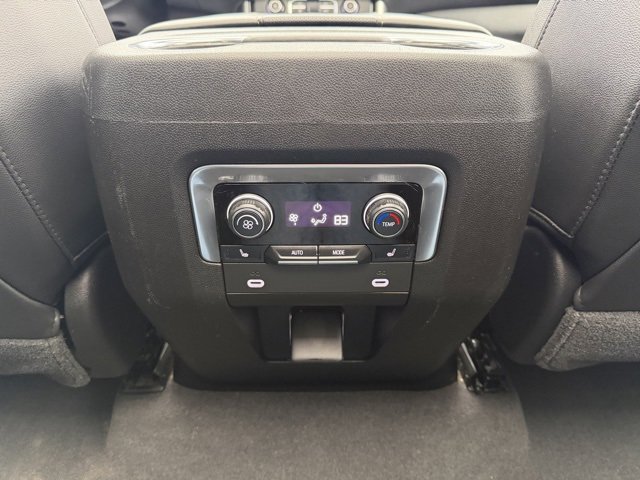 Used 2021 Chevrolet Tahoe Premier w/ Premium Package image 31