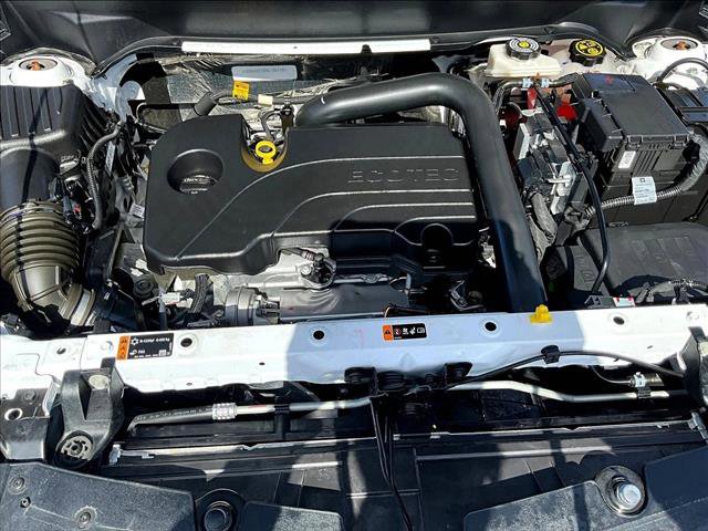 Certified 2024 Chevrolet Equinox LS w/ LS Convenience Package FWD image 11