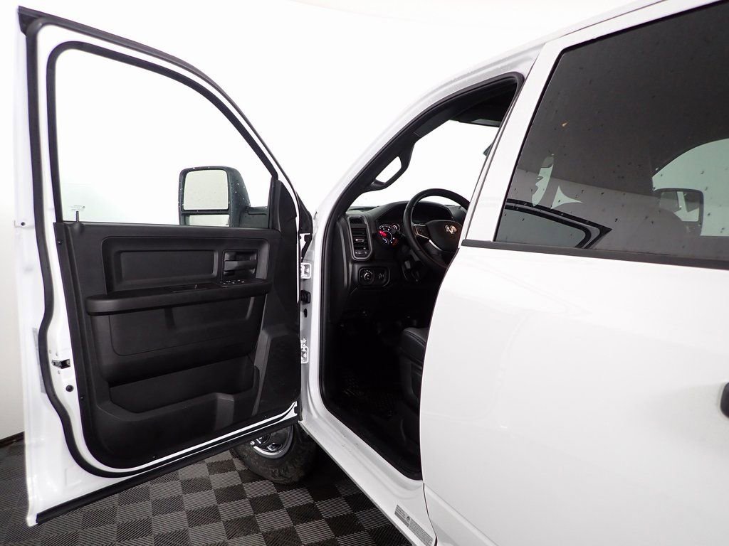 New 2026 RAM 3500 Tradesman w/ Chrome Appearance Group A image 15