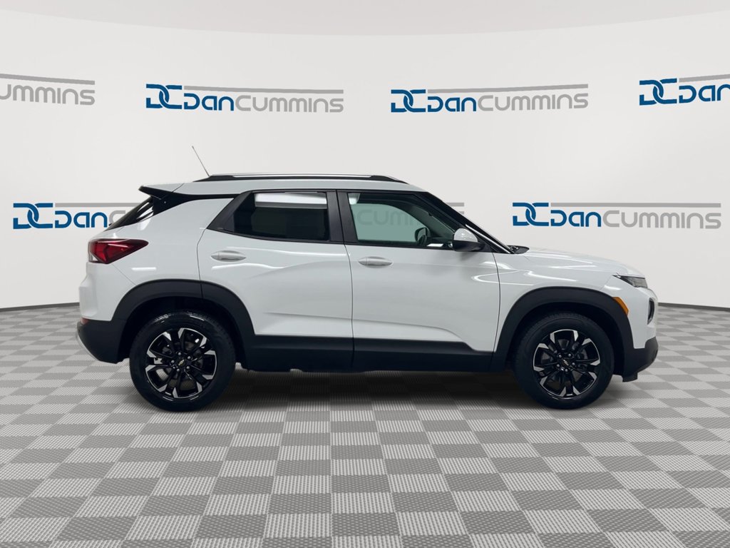 Used 2023 Chevrolet TrailBlazer LT w/ Convenience Package FWD image 9