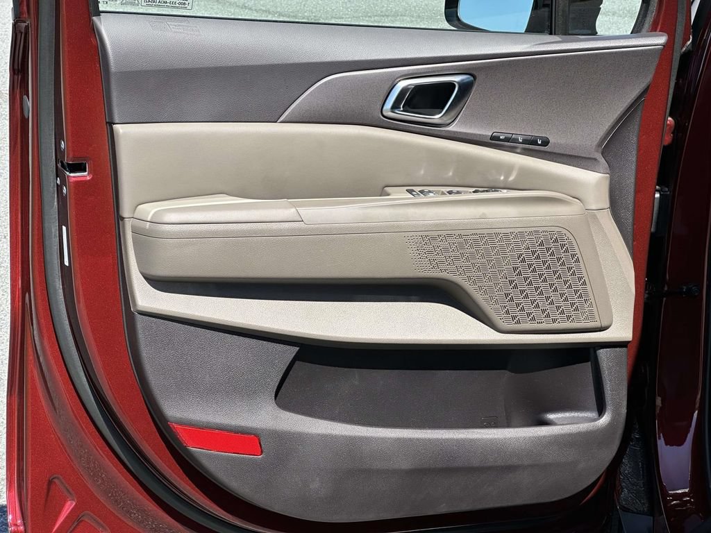 Used 2026 Kia Carnival EX FWD image 15