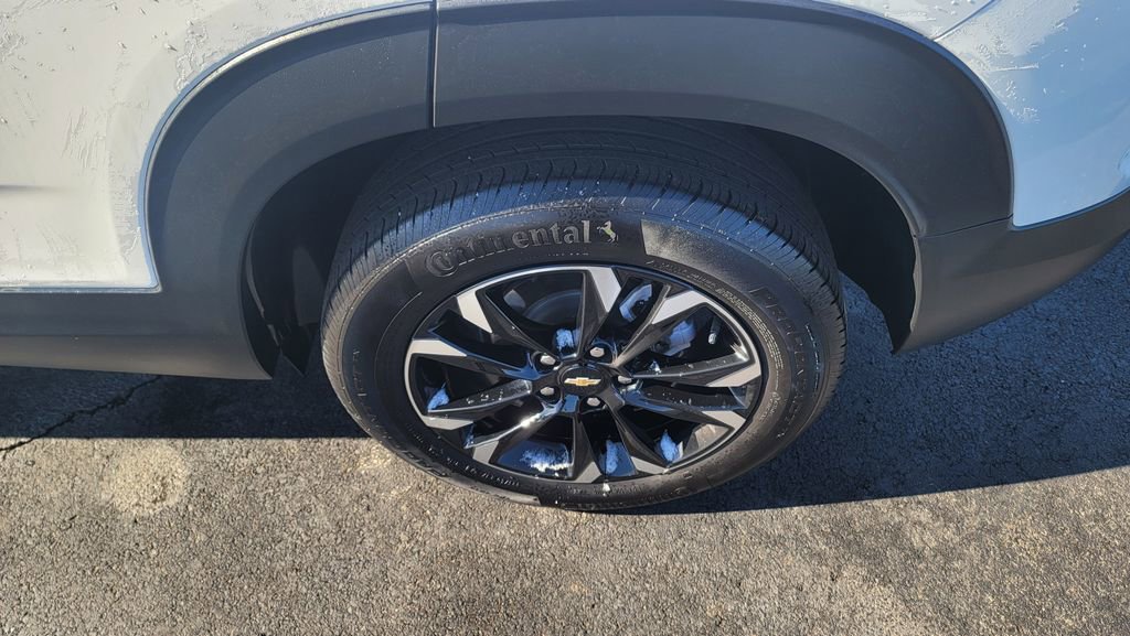 Used 2023 Chevrolet TrailBlazer LT w/ Convenience Package image 8