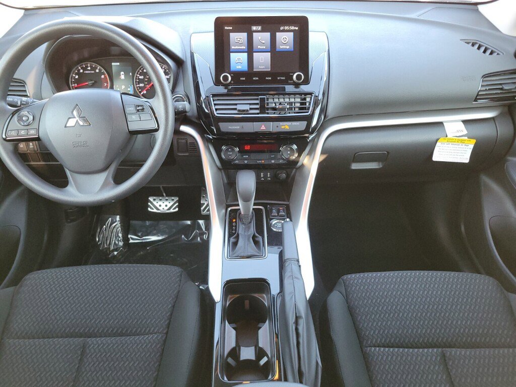 Used 2024 Mitsubishi Eclipse Cross Black Edition image 13