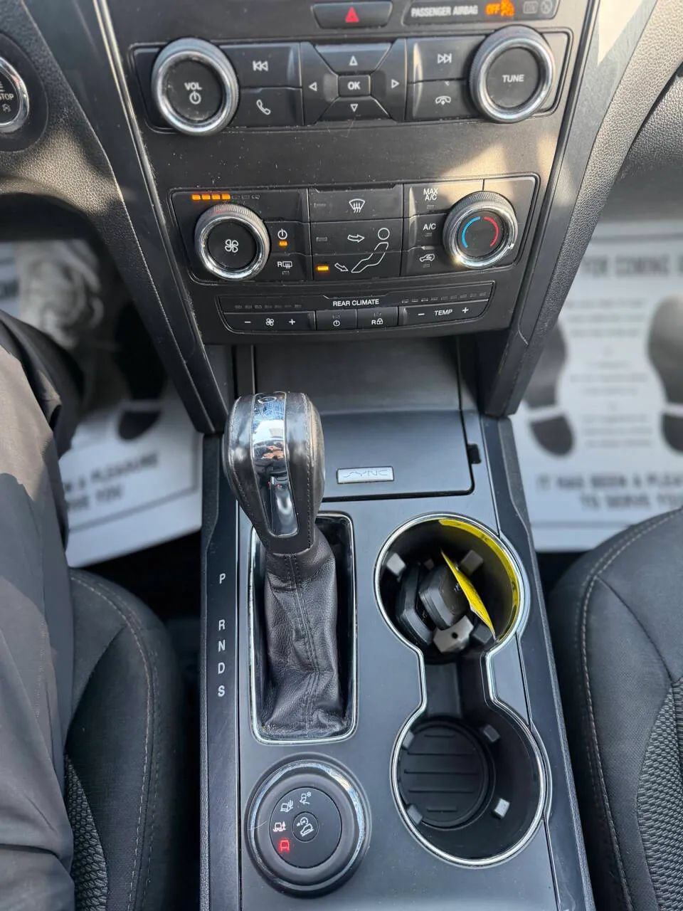 Used 2018 Ford Explorer XLT AWD/4WD image 6
