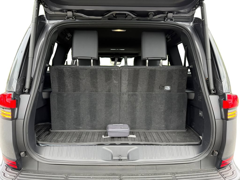 Certified 2025 Lexus GX 550 w/ Accessory Package (2T) AWD/4WD image 12