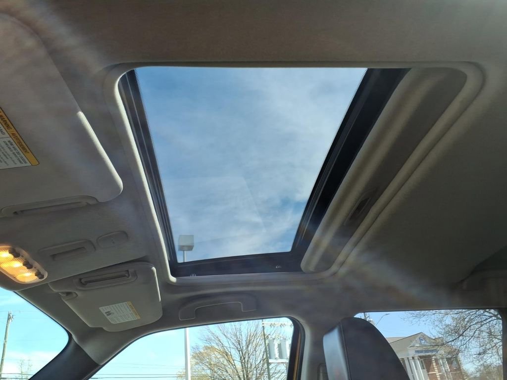 Used 2016 Nissan Juke SL image 9