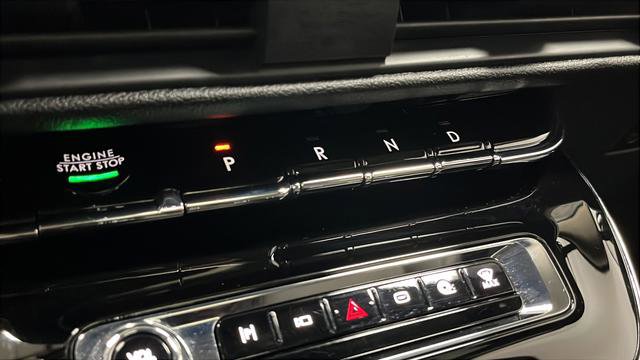 Used 2025 Lincoln Corsair Grand Touring image 19