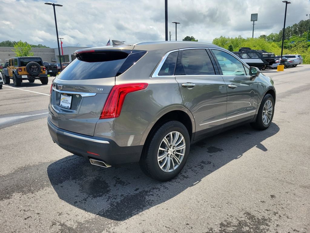 Used 2019 Cadillac XT5 Luxury AWD/4WD image 3