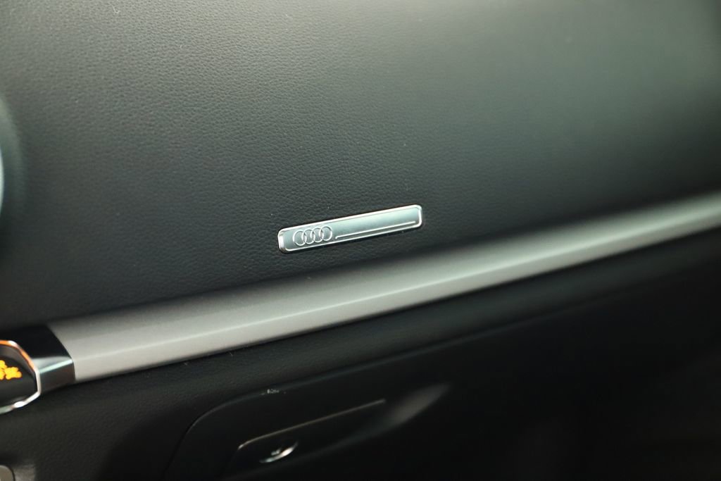 Used 2018 Audi A3 2.0T Premium FWD image 31